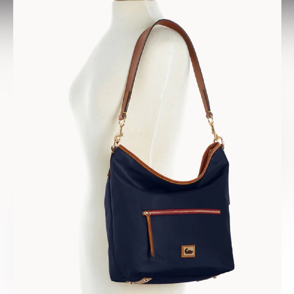 DOONEY & BOURKE Like New Wayfarer Lightweight Nylon Bucket Bag - Picture 16 of 16